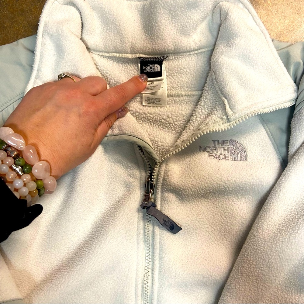 North face women’s zip up Fleece Large white and Grey